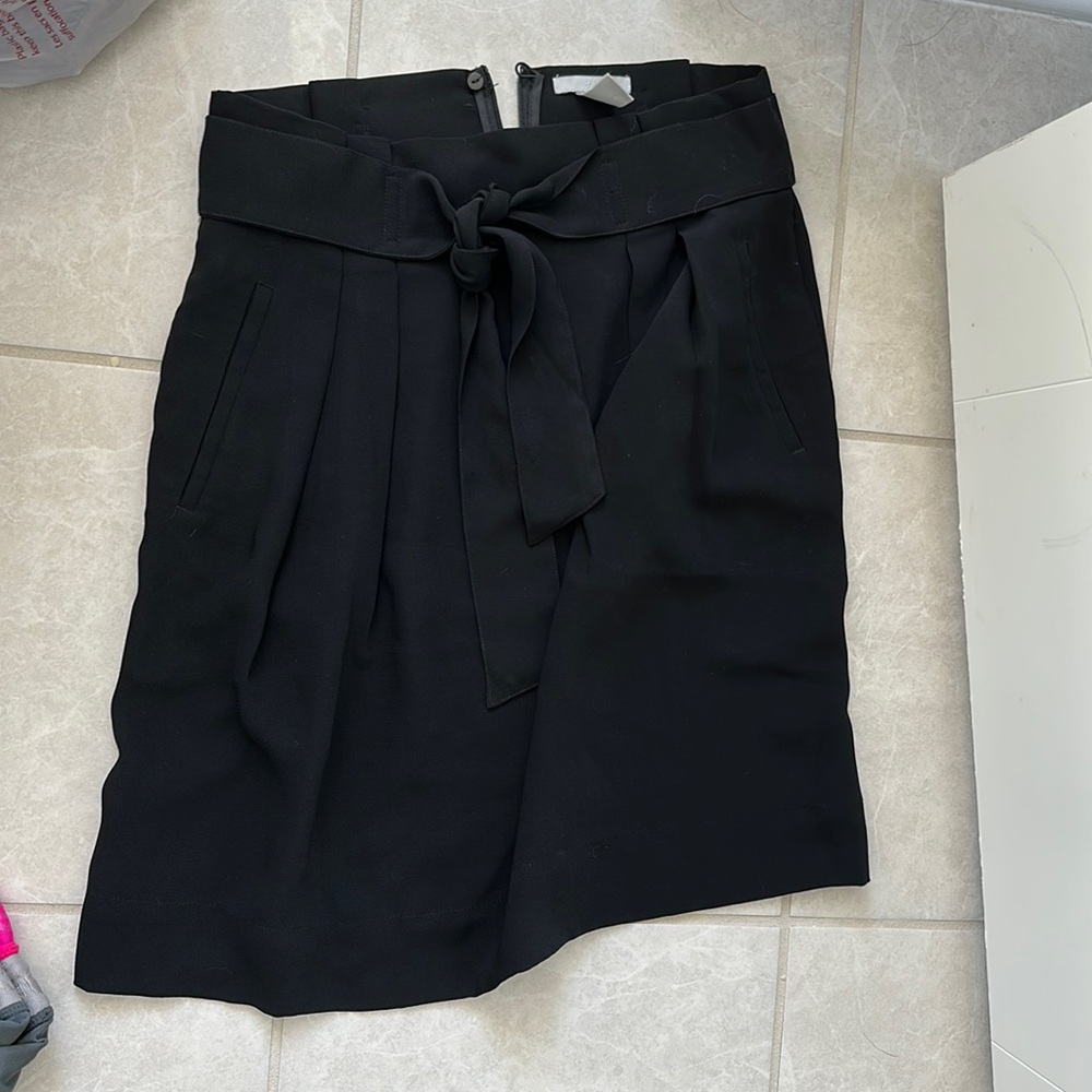 Long skirt with bow
